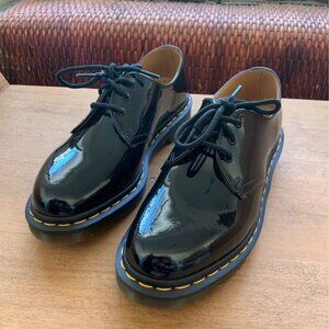 Dr. Martens Doc Martens 1461s size 8